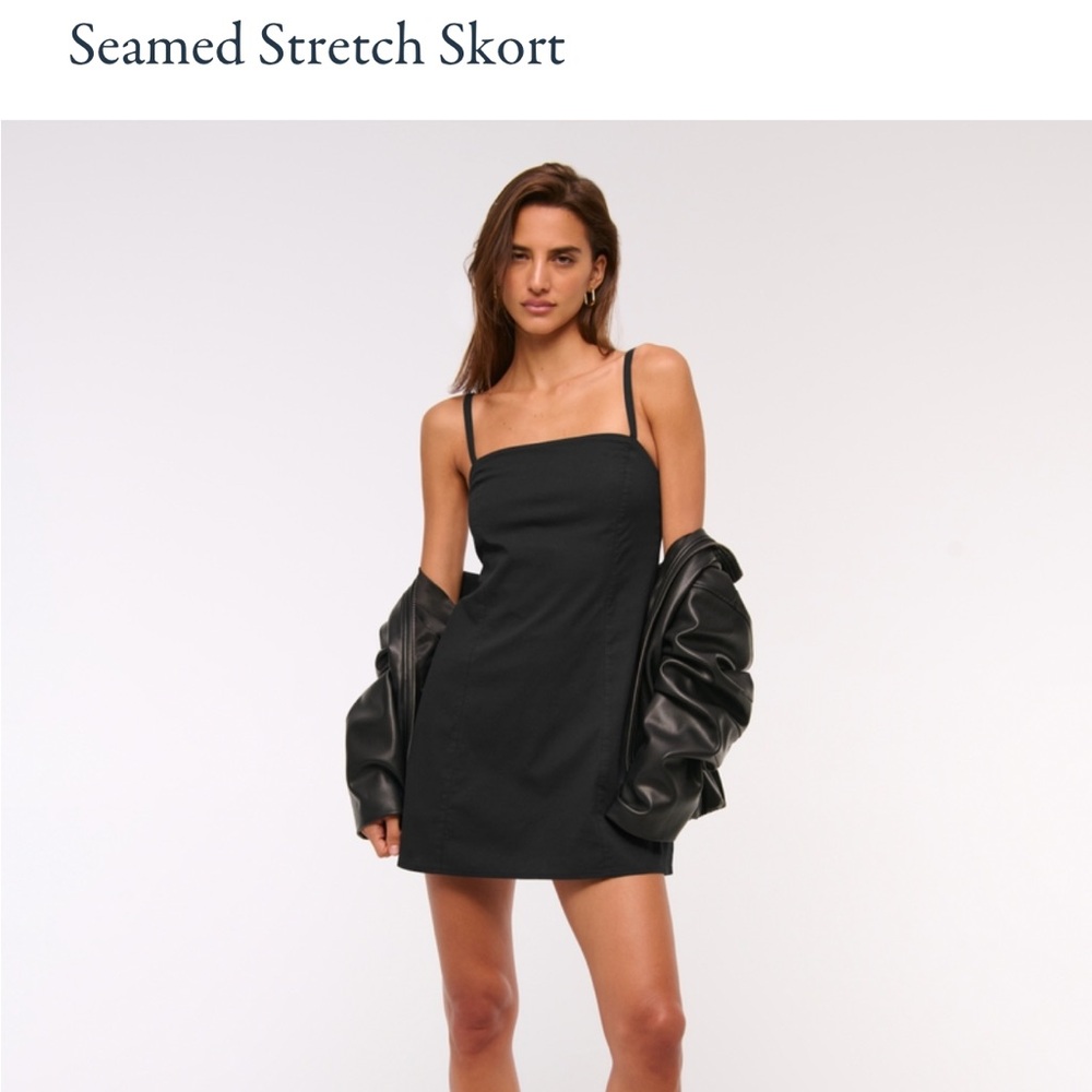 Abercrombie & Fitch Seamed Stretch Skort